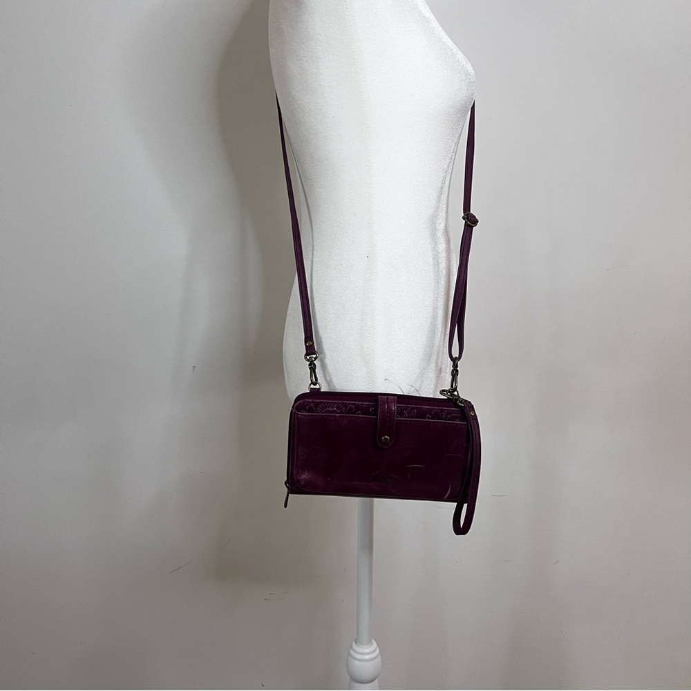 The Sak Iris Large Smartphone Crossbody - Picture 6 of 7